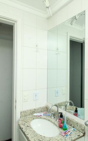 Apartamento à venda com 56m², 2 quartos e 1 vagaBanheiro da Suíte