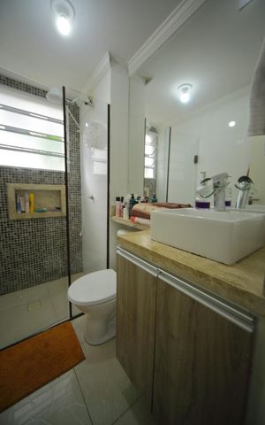 Apartamento à venda com 48m², 2 quartos e 1 vagaBanheiro 