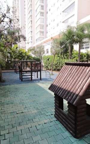 Apartamento à venda com 132m², 3 quartos e 2 vagasÁrea comum - Playground