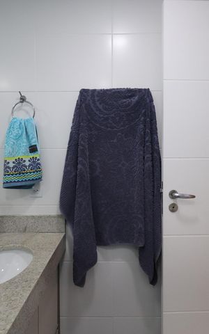 Apartamento à venda com 132m², 3 quartos e 2 vagasBanheiro da Suíte 1