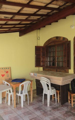 Casa à venda com 170m², 3 quartos e 2 vagasGaragem