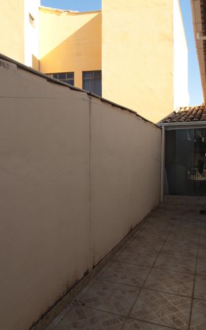 Casa à venda com 170m², 3 quartos e 2 vagasÁrea Externa