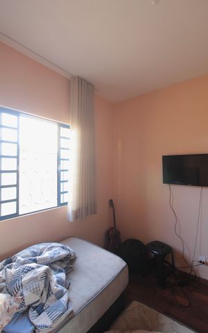Casa à venda com 170m², 3 quartos e 2 vagasQuarto