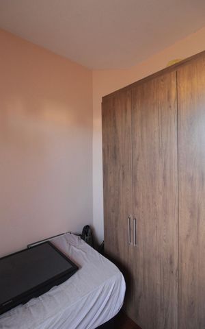 Casa à venda com 170m², 3 quartos e 2 vagasQuarto