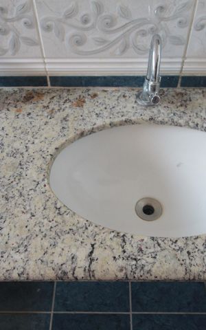 Casa à venda com 170m², 3 quartos e 2 vagasBanheiro Social