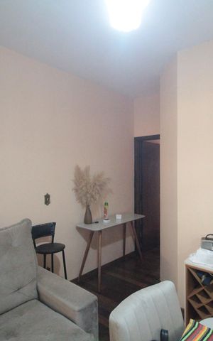 Casa à venda com 170m², 3 quartos e 2 vagasSala