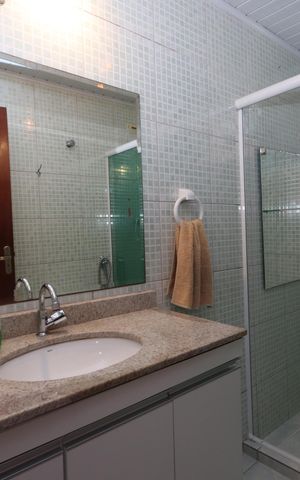 Casa para alugar com 300m², 2 quartos e 8 vagasBanheiro da Suíte
