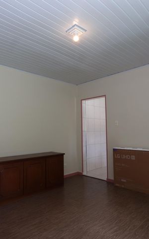 Casa para alugar com 300m², 2 quartos e 8 vagasSala