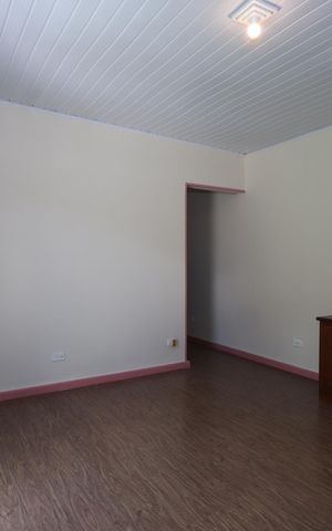 Casa para alugar com 300m², 2 quartos e 8 vagasSala