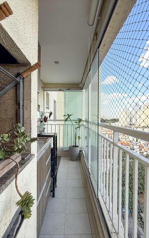 Apartamento à venda com 62m², 2 quartos e 1 vaga Apartamento à venda com 62m², 2 quartos e 1 vagaVaranda