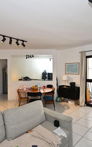 Apartamento à venda com 68m², 2 quartos e 1 vagaSala