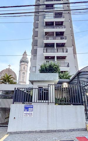 Apartamento à venda com 70m², 3 quartos e 2 vagasFachada com Plaquinha