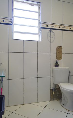 Casa à venda com 120m², 4 quartos e 4 vagasBanheiro 