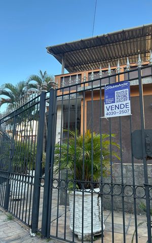 Casa de condomínio à venda com 120m², 8 quartos e 4 vagas