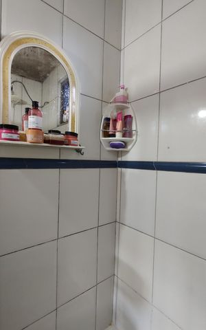 Casa à venda com 170m², 5 quartos e sem vagaBanheiro Social