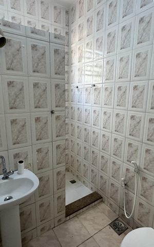 Casa à venda com 70m², 2 quartos e sem vagaBanheiro