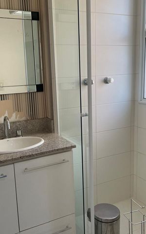 Apartamento para alugar com 237m², 4 quartos e 4 vagas
