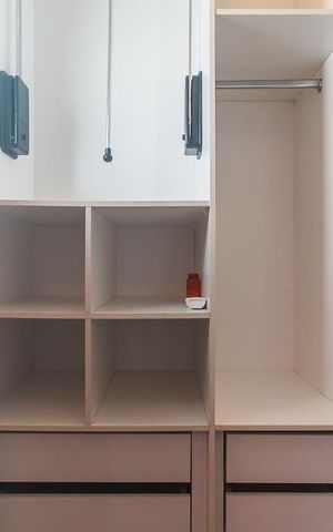 Casa de condomínio para alugar com 270m², 3 quartos e 2 vagas Casa de condomínio para alugar com 270m², 3 quartos e 2 vagasCloset
