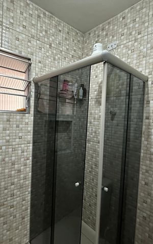 Casa à venda com 144m², 2 quartos e 2 vagas Casa à venda com 144m², 2 quartos e 2 vagasBanheiro