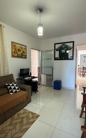 Casa à venda com 144m², 2 quartos e 2 vagas Casa à venda com 144m², 2 quartos e 2 vagasSala