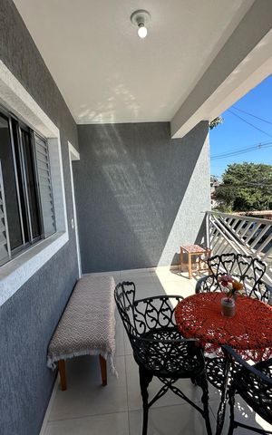 Casa à venda com 144m², 2 quartos e 2 vagas Casa à venda com 144m², 2 quartos e 2 vagasVaranda