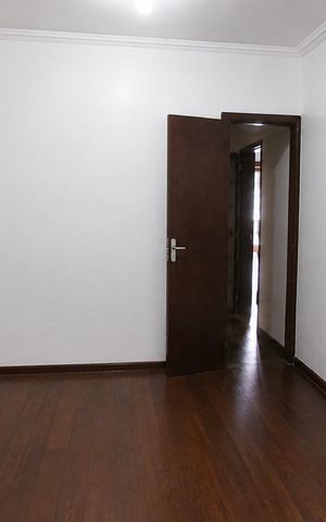 Casa para alugar com 540m², 5 quartos e 5 vagas Casa para alugar com 540m², 5 quartos e 5 vagasQuarto 4