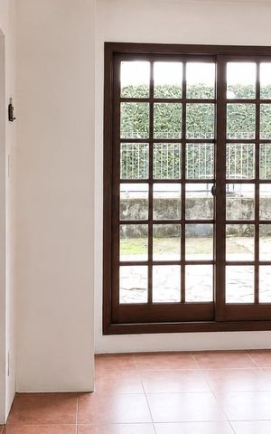 Casa para alugar com 540m², 5 quartos e 5 vagas Casa para alugar com 540m², 5 quartos e 5 vagasCozinha