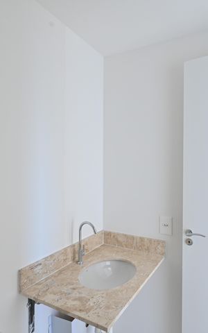 Apartamento à venda com 69m², 2 quartos e 1 vagaBanheiro Social