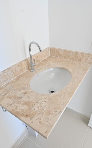 Apartamento à venda com 69m², 2 quartos e 1 vagaBanheiro Social