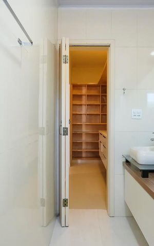 Casa para alugar com 273m², 3 quartos e 3 vagasBanheiro da suíte 1