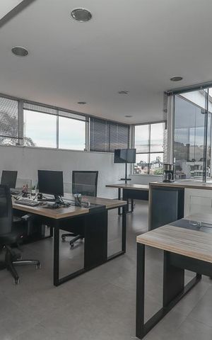 Casa à venda com 500m², 2 quartos e sem vagaSótão
