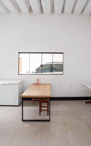 Casa para alugar com 450m², 3 quartos e 2 vagasEscritório