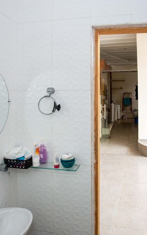 Casa para alugar com 450m², 3 quartos e 2 vagasBanheiro 2
