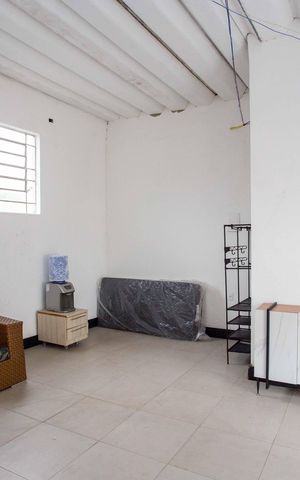 Casa para alugar com 450m², 3 quartos e 2 vagasEscritório