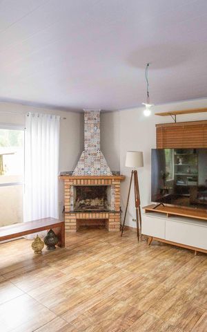 Casa para alugar com 450m², 3 quartos e 2 vagasSala