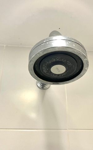 Apartamento à venda com 77m², 2 quartos e 2 vagas Apartamento à venda com 77m², 2 quartos e 2 vagasBanheiro da Suíte