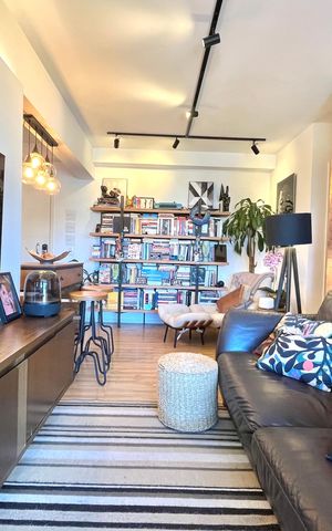 Apartamento à venda com 77m², 2 quartos e 2 vagas Apartamento à venda com 77m², 2 quartos e 2 vagasSala