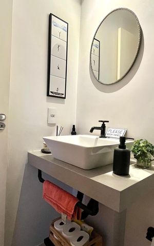 Apartamento à venda com 77m², 2 quartos e 2 vagas Apartamento à venda com 77m², 2 quartos e 2 vagasLavabo