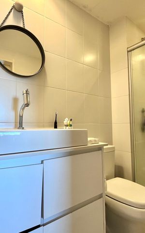 Apartamento à venda com 77m², 2 quartos e 2 vagas Apartamento à venda com 77m², 2 quartos e 2 vagasBanheiro da Suíte