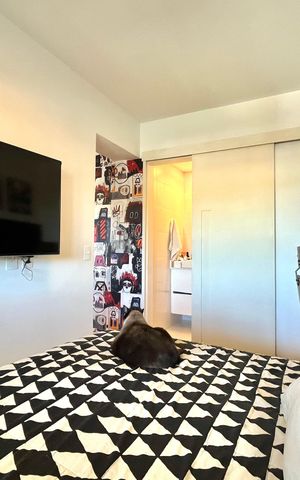 Apartamento à venda com 77m², 2 quartos e 2 vagas Apartamento à venda com 77m², 2 quartos e 2 vagasSuite
