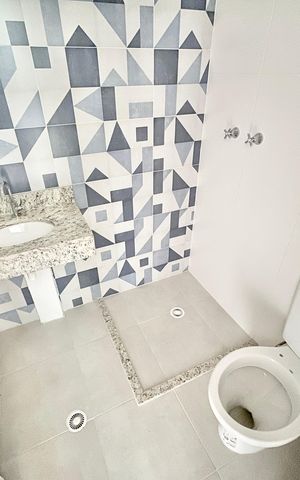 Casa de condomínio à venda com 124m², 3 quartos e 2 vagas Casa de condomínio à venda com 124m², 3 quartos e 2 vagasBanheiro