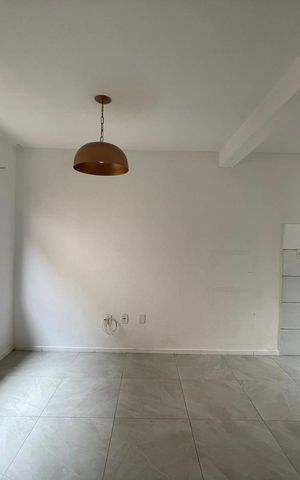 Casa de condomínio à venda com 62m², 2 quartos e 1 vaga