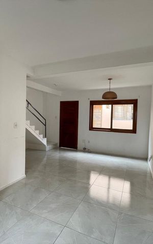 Casa de condomínio à venda com 62m², 2 quartos e 1 vaga