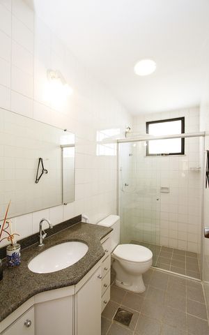 Apartamento à venda com 81m², 3 quartos e 1 vagaBanheiro Social
