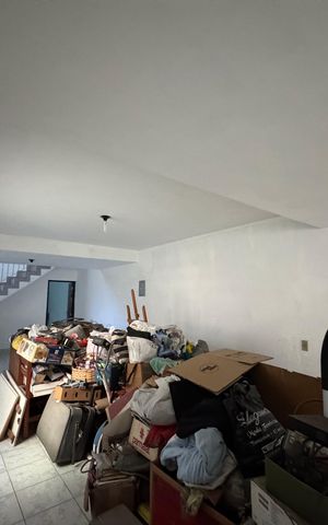 Casa à venda com 339m², 5 quartos e 3 vagas Casa à venda com 339m², 5 quartos e 3 vagasDetalhe