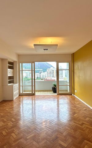 Apartamento à venda com 135m², 3 quartos e 1 vaga