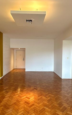 Apartamento à venda com 135m², 3 quartos e 1 vaga