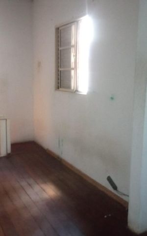 Casa à venda com 40m², 1 quarto e sem vaga