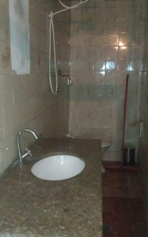 Casa à venda com 40m², 1 quarto e sem vaga