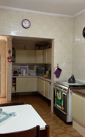 Casa à venda com 307m², 3 quartos e 6 vagas